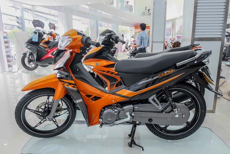 Bán xe Yamaha Sirius cuối 2013 màu trắng đen BS Lâm ĐỒNG 49  5giay